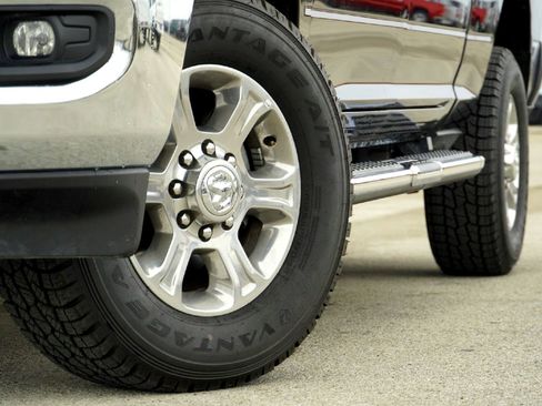 Used 2024 RAM 2500 Big Horn w/ Bed Utility Group image 3