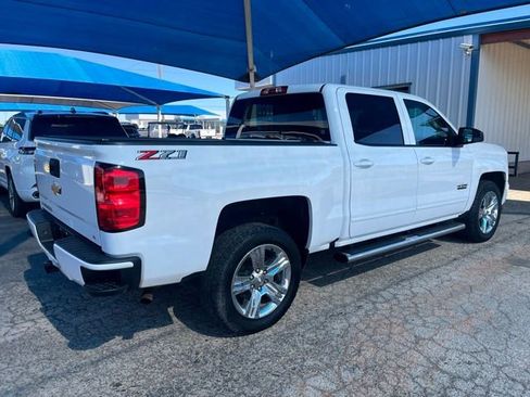 Used 2018 Chevrolet Silverado 1500 LT w/ Texas Edition AWD/4WD image 4