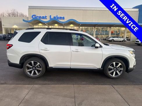 Used 2025 Honda Pilot Elite image 10