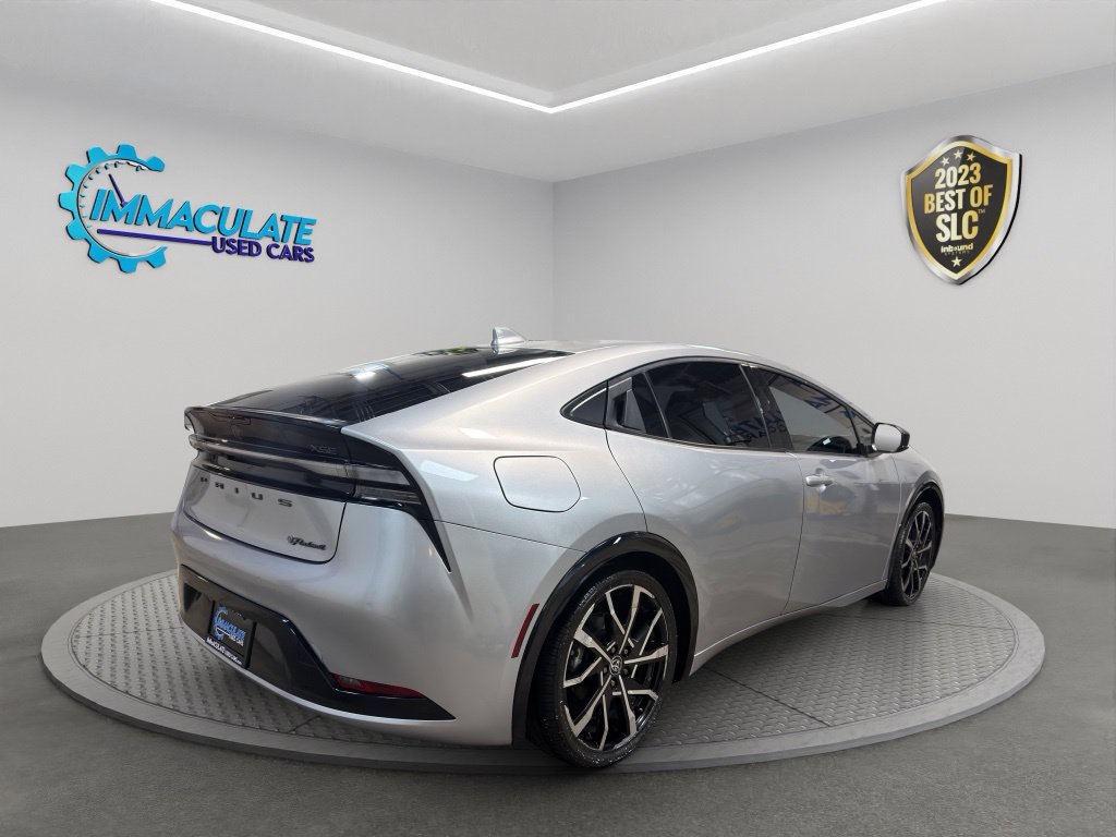 Used 2024 Toyota Prius Prime FWD image 5