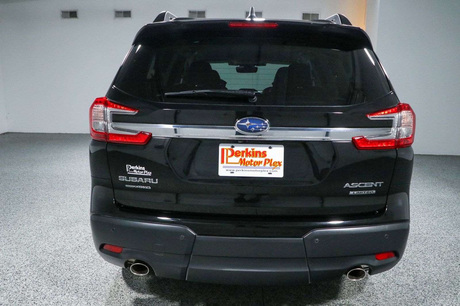 Used 2023 Subaru Ascent Limited AWD/4WD image 8