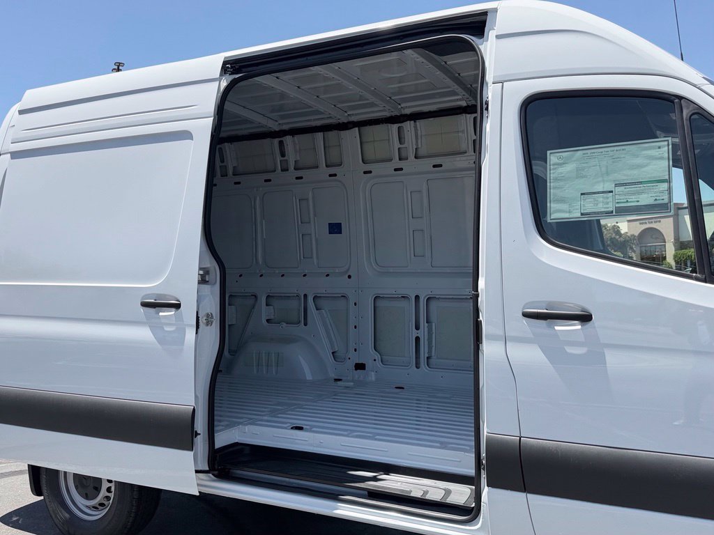 New 2026 Mercedes-Benz Sprinter 2500 image 15