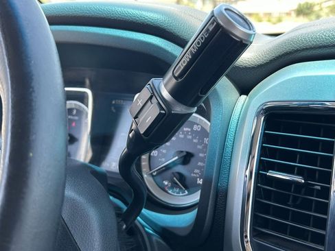 Used 2019 Nissan Titan SV w/ SV Convenience Package AWD/4WD image 28