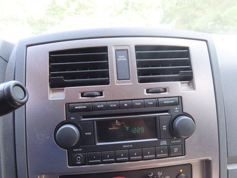 Used 2006 Dodge Dakota SLT w/ Sport Appearance Group AWD/4WD image 22