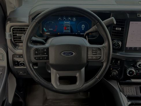 Used 2024 Ford F250 Lariat w/ Lariat Ultimate Package AWD/4WD image 14