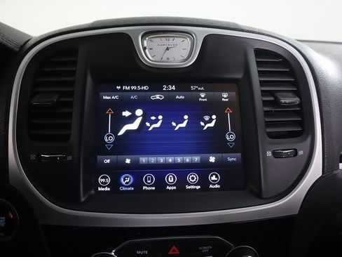 Used 2023 Chrysler 300 Touring w/ Sport Appearance Package image 41