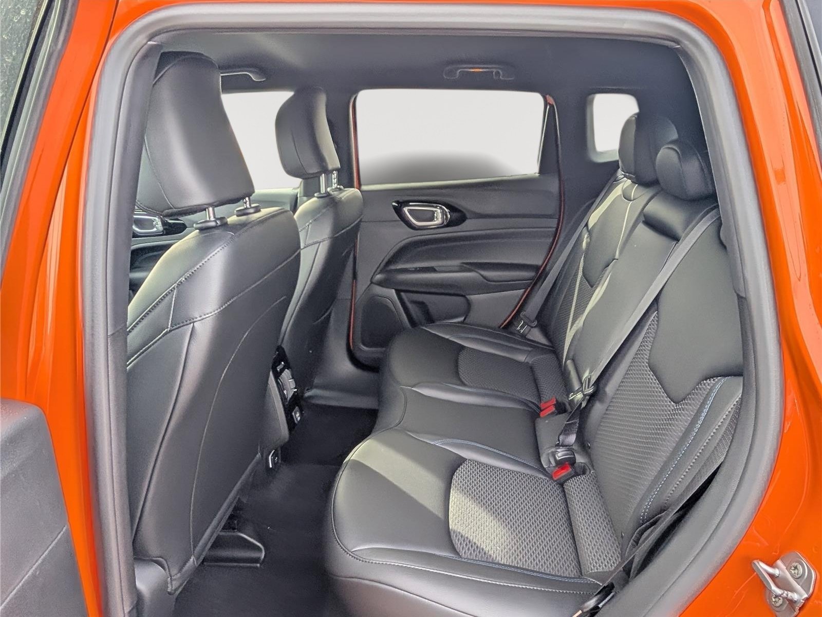 New 2026 Jeep Compass Latitude AWD/4WD image 9