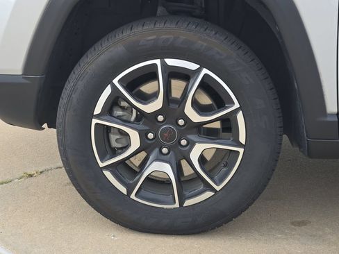 Used 2025 Jeep Compass Trailhawk AWD/4WD image 27