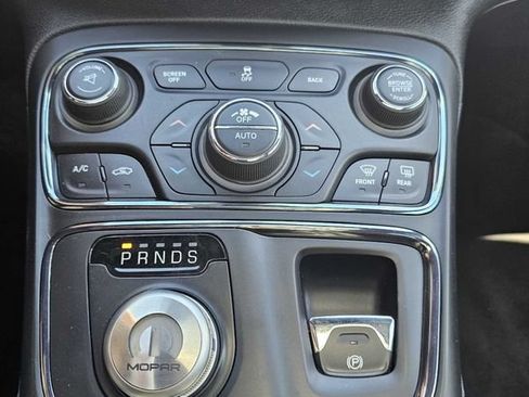 Used 2015 Chrysler 200 S w/ Navigation & Sound Group I AWD/4WD image 18