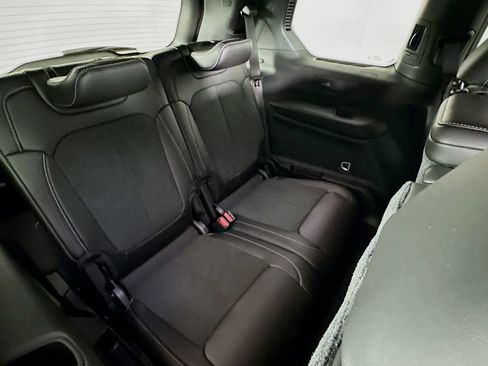 New 2026 Jeep Grand Cherokee L 4WD image 36