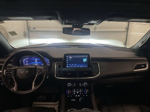 Used 2022 Chevrolet Tahoe RST w/ Luxury Package AWD/4WD image 15