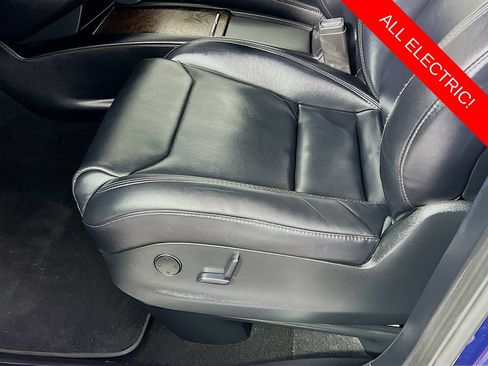 Used 2018 Tesla Model X 75D AWD/4WD image 19