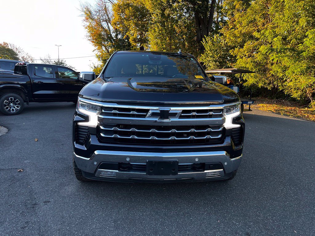 Used 2023 Chevrolet Silverado 1500 LTZ w/ LTZ Premium Package AWD/4WD image 2