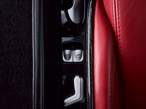 Used 2006 Mercedes-Benz SLR image 54