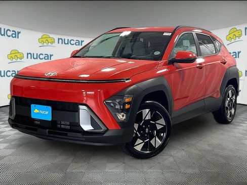 Used 2024 Hyundai Kona SEL w/ Convenience Package image 3