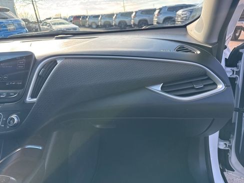 Used 2024 Chevrolet Malibu LT image 20