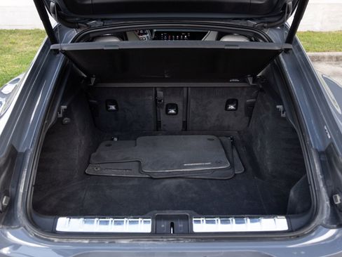 Certified 2025 Porsche Panamera 4 AWD/4WD image 28