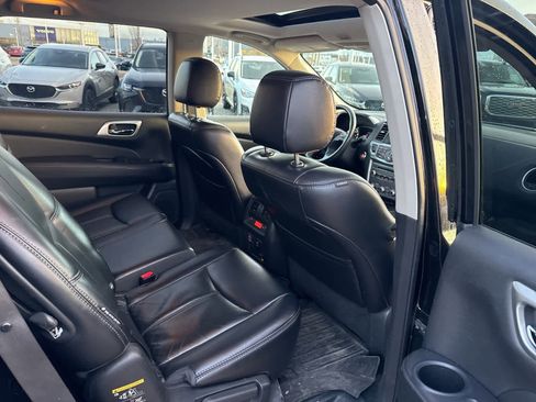 Used 2018 Nissan Pathfinder SL w/ SL Premium Package image 27