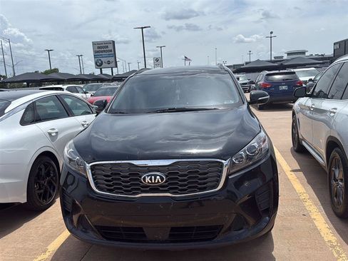 Used 2020 Kia Sorento S FWD image 7