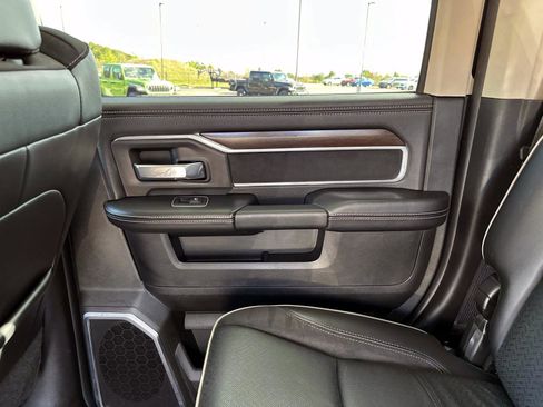 Used 2023 RAM 2500 Laramie image 15