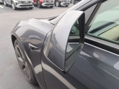 Used 2023 Tesla Model 3 Standard Range image 4