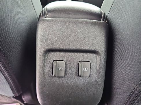 Used 2024 Nissan Kicks SV image 27