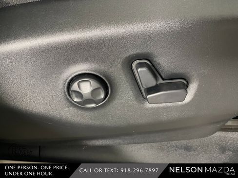 Used 2019 Chrysler Pacifica Touring-L Plus image 39