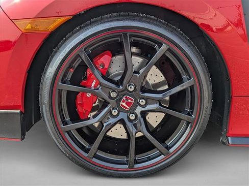 Used 2017 Honda Civic Type R image 9