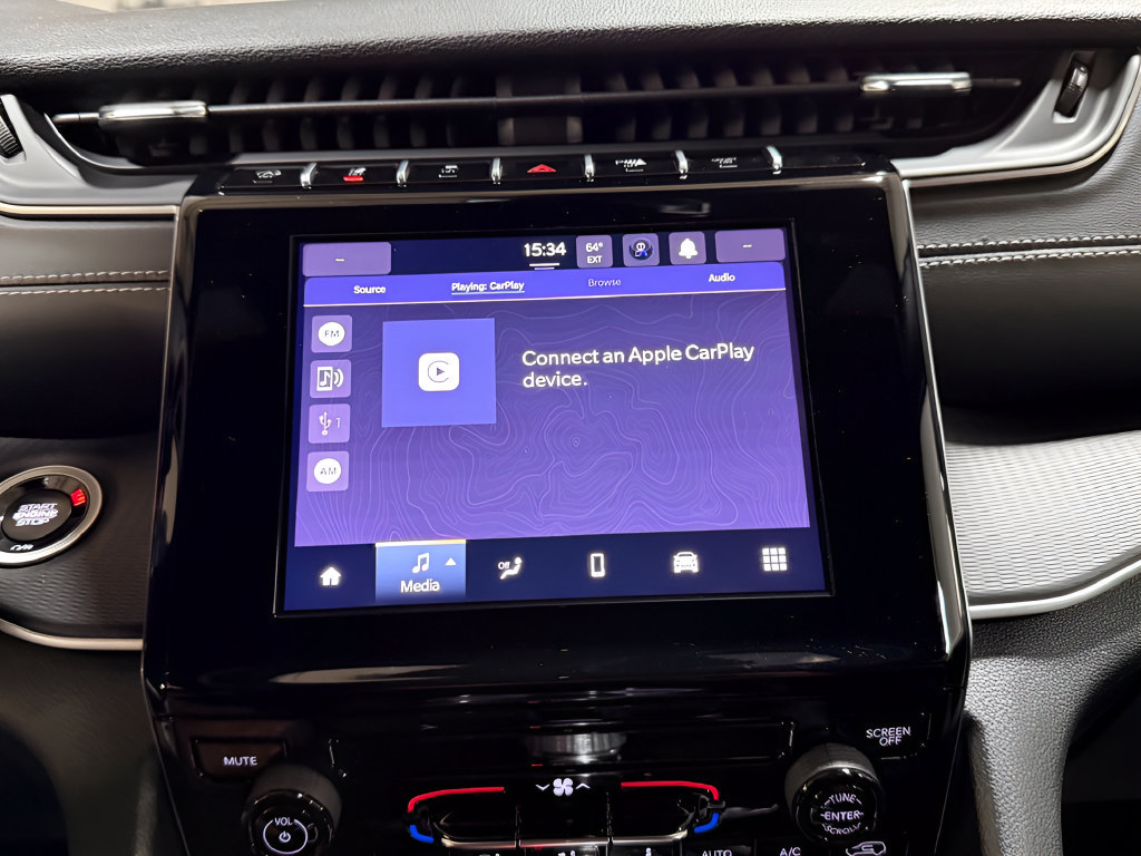 Certified 2025 Jeep Grand Cherokee Laredo X AWD/4WD image 11