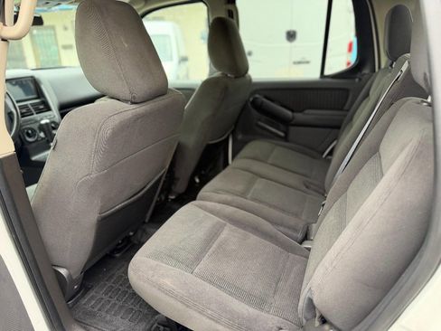 Used 2009 Ford Explorer Sport Trac XLT image 17