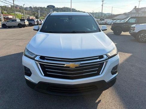 Used 2023 Chevrolet Traverse LT AWD/4WD image 10