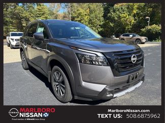 New 2025 Nissan Pathfinder SL w/ Black Appearance Package video 1
