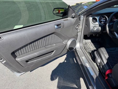 Used 2013 Ford Mustang Shelby GT500 RWD image 11