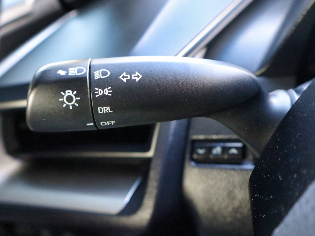 Used 2024 Toyota Prius LE AWD/4WD image 27