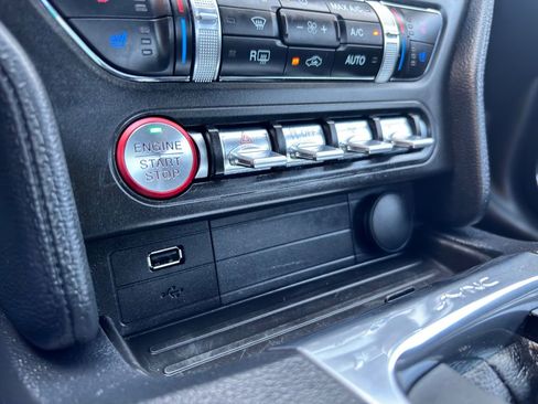 Used 2022 Ford Mustang Premium RWD image 29