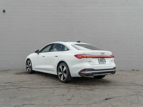 Used 2025 Audi A5 2.0T Premium w/ 19" Wheel Package AWD/4WD image 3