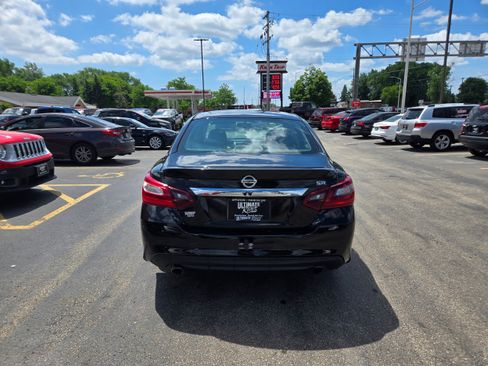 Used 2017 Nissan Altima 2.5 SR image 8
