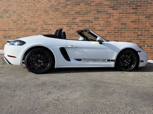 Used 2024 Porsche 718 Boxster image 7