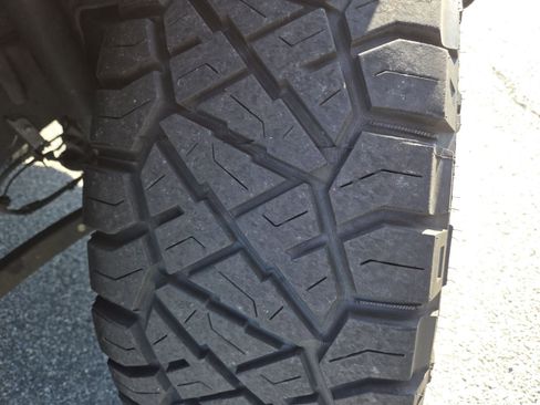 Used 2018 Jeep Wrangler Unlimited Sahara image 11