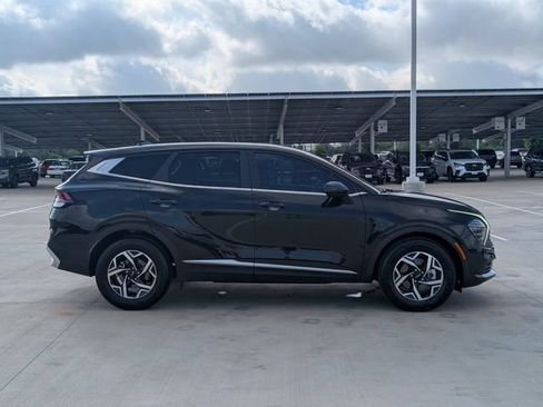 Used 2024 Kia Sportage LX FWD image 6