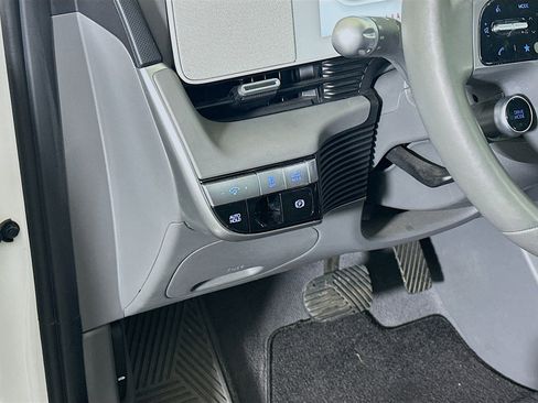 Used 2024 Hyundai Ioniq 5 SEL RWD image 17