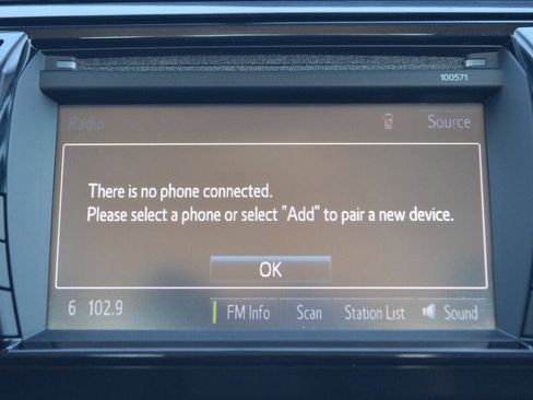 Used 2016 Toyota Corolla S Premium image 43