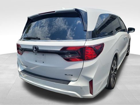 Used 2025 Honda Odyssey Elite image 13