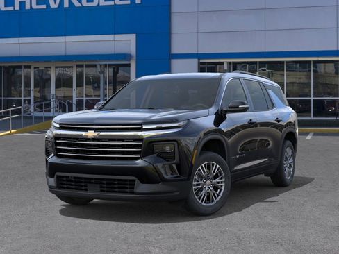 New 2026 Chevrolet Traverse LT image 6
