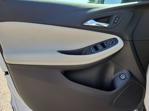 Used 2022 Buick Encore GX Select FWD image 15