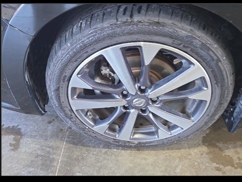 Used 2017 Nissan Altima 2.5 SR image 10