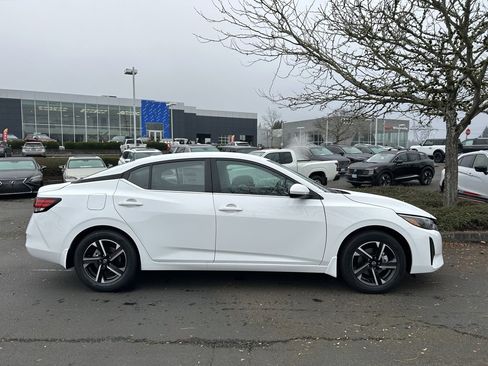 Used 2025 Nissan Sentra SV w/ All-Weather Package image 4