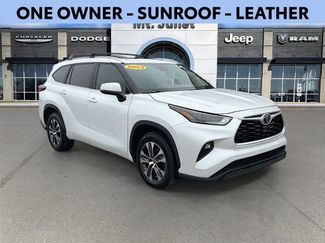 Used 2023 Toyota Highlander XLE video 1