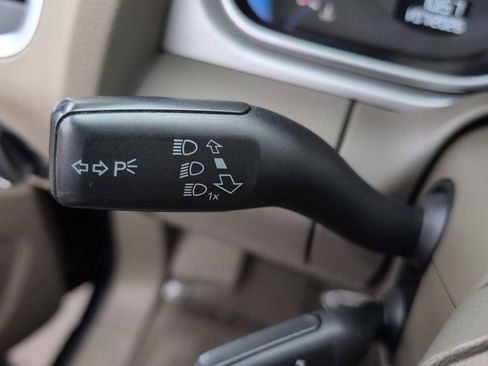 Used 2015 Audi Q7 3.0T Premium w/ Technology Package image 28