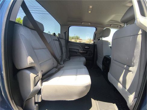 Used 2019 GMC Sierra 2500 SLE w/ SLE Preferred Package AWD/4WD image 15